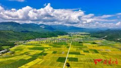 00多年建县史沉淀出人文荟萃；“过去